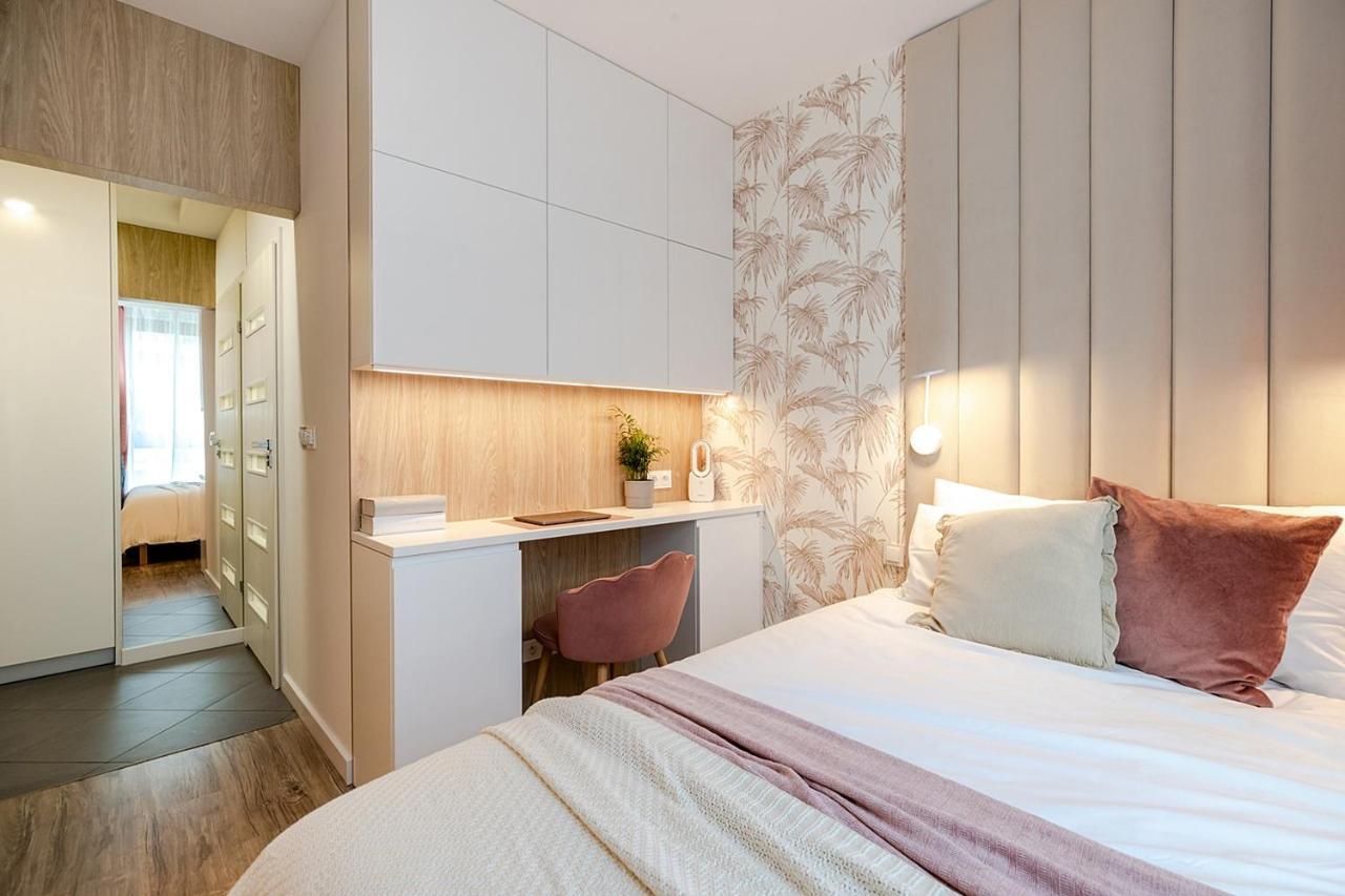 Studio Wola Apartament Kasprzaka - Wifi + Smart Tv ワルシャワ エクステリア 写真