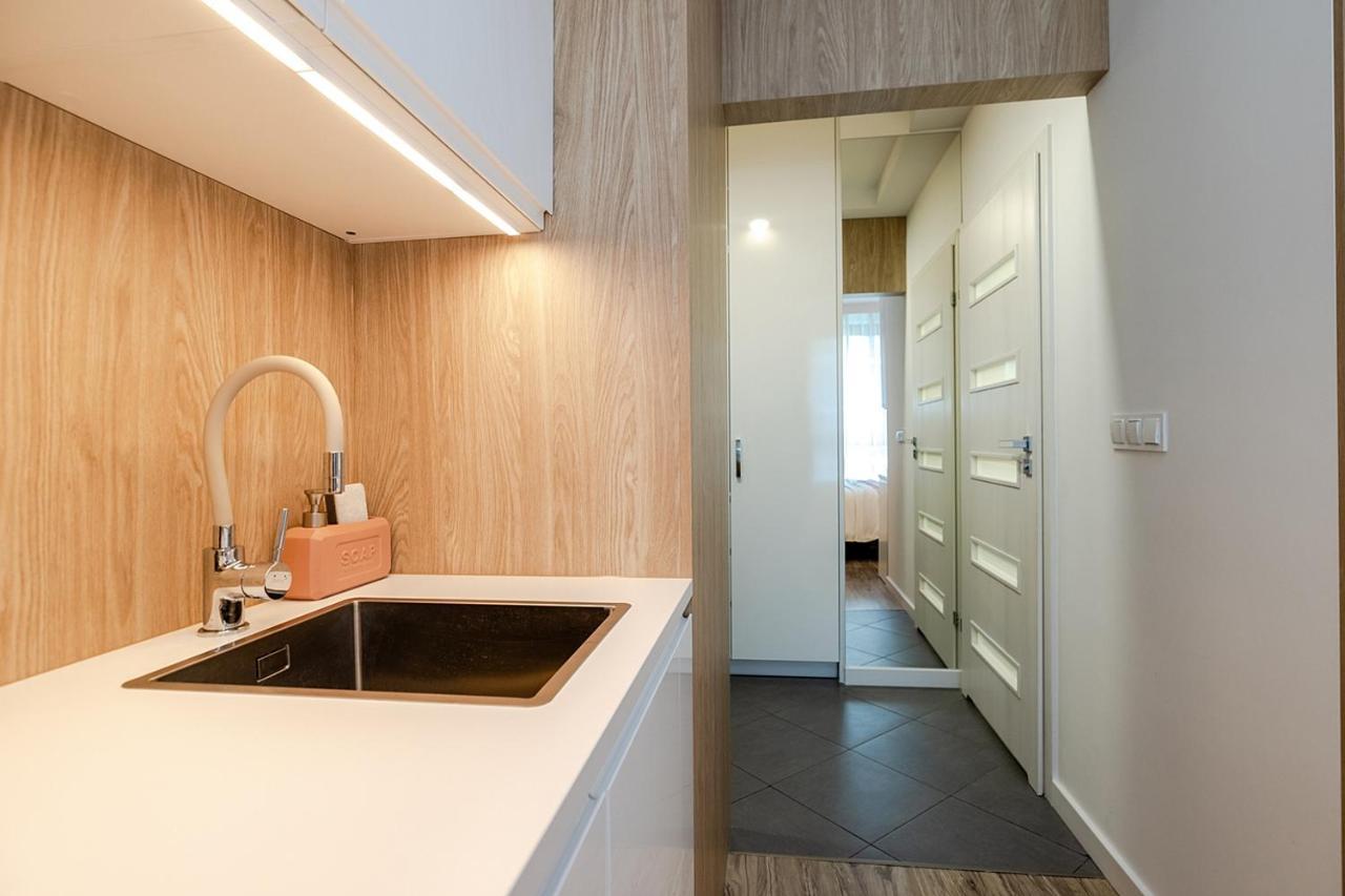 Studio Wola Apartament Kasprzaka - Wifi + Smart Tv ワルシャワ エクステリア 写真