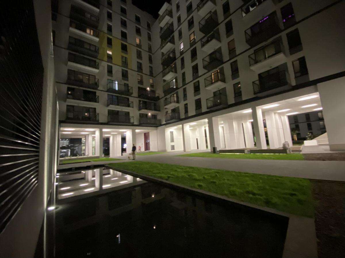 Studio Wola Apartament Kasprzaka - Wifi + Smart Tv ワルシャワ エクステリア 写真