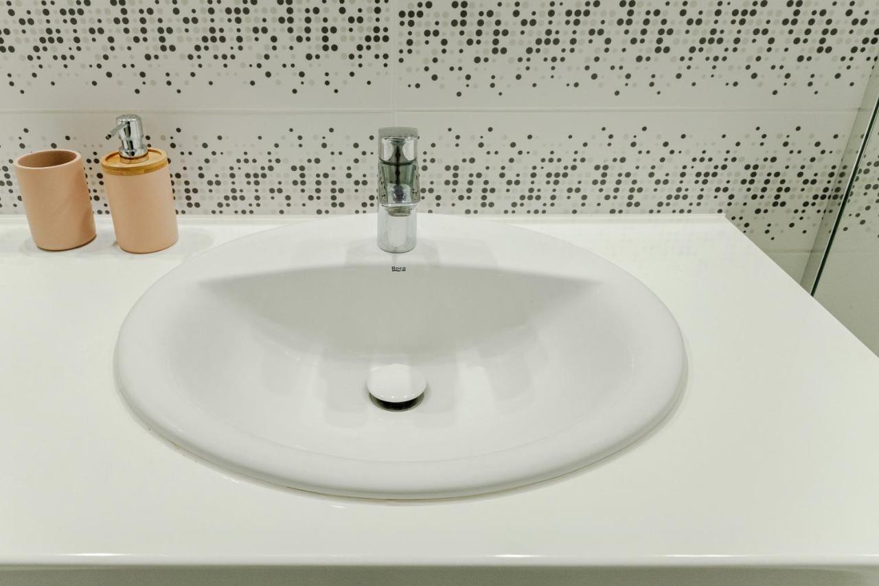 Studio Wola Apartament Kasprzaka - Wifi + Smart Tv ワルシャワ エクステリア 写真